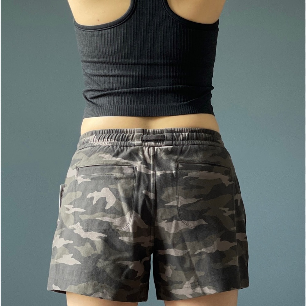 Athleta Farrallon Camo Shorts